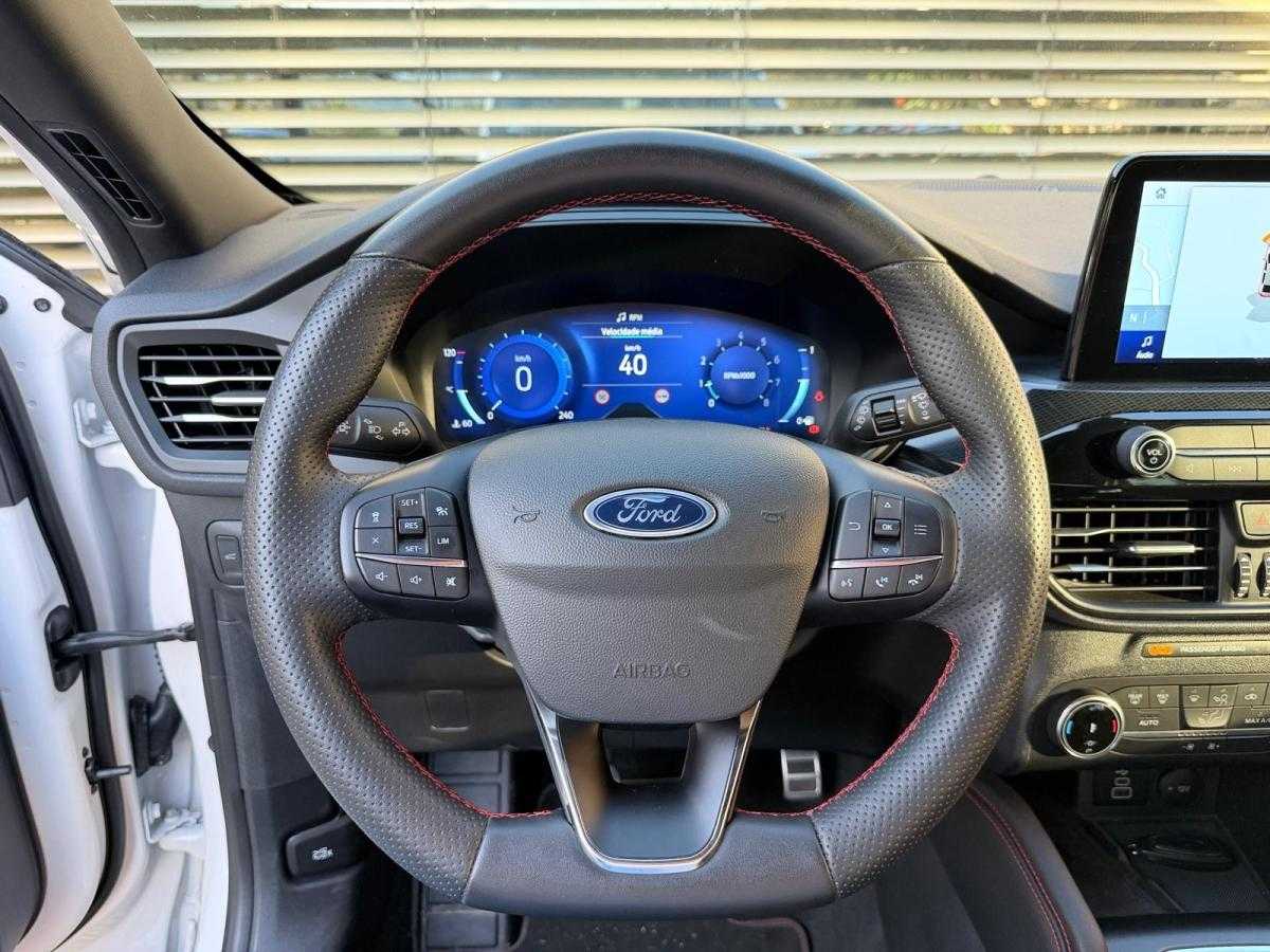 ford-kuga-2023-gasolina-1499cc