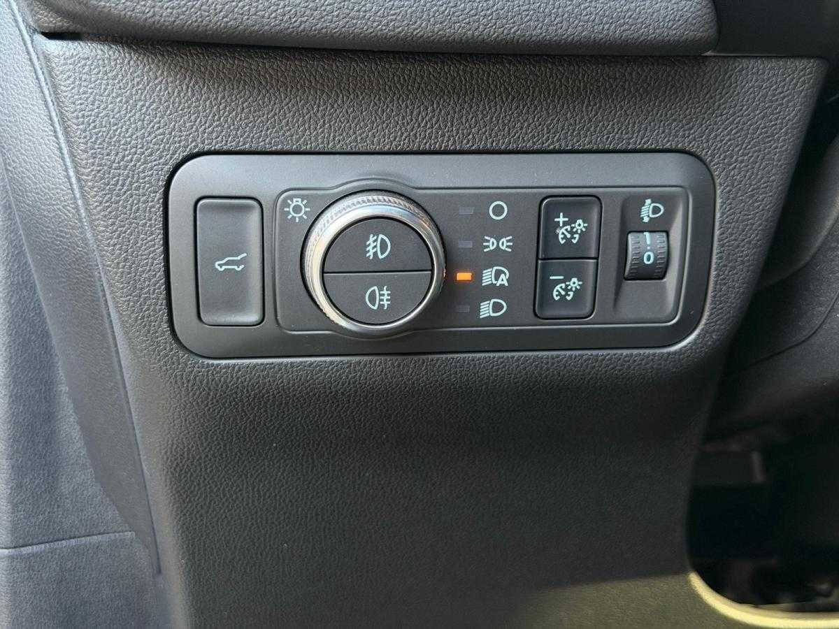 ford-kuga-2023-gasolina-1499cc