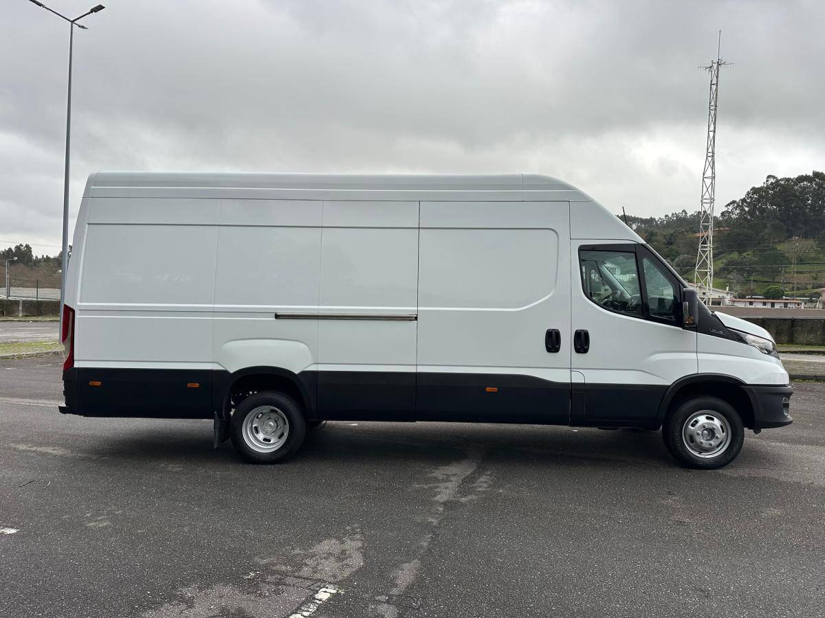 iveco-daily-2023-diesel-2287cc