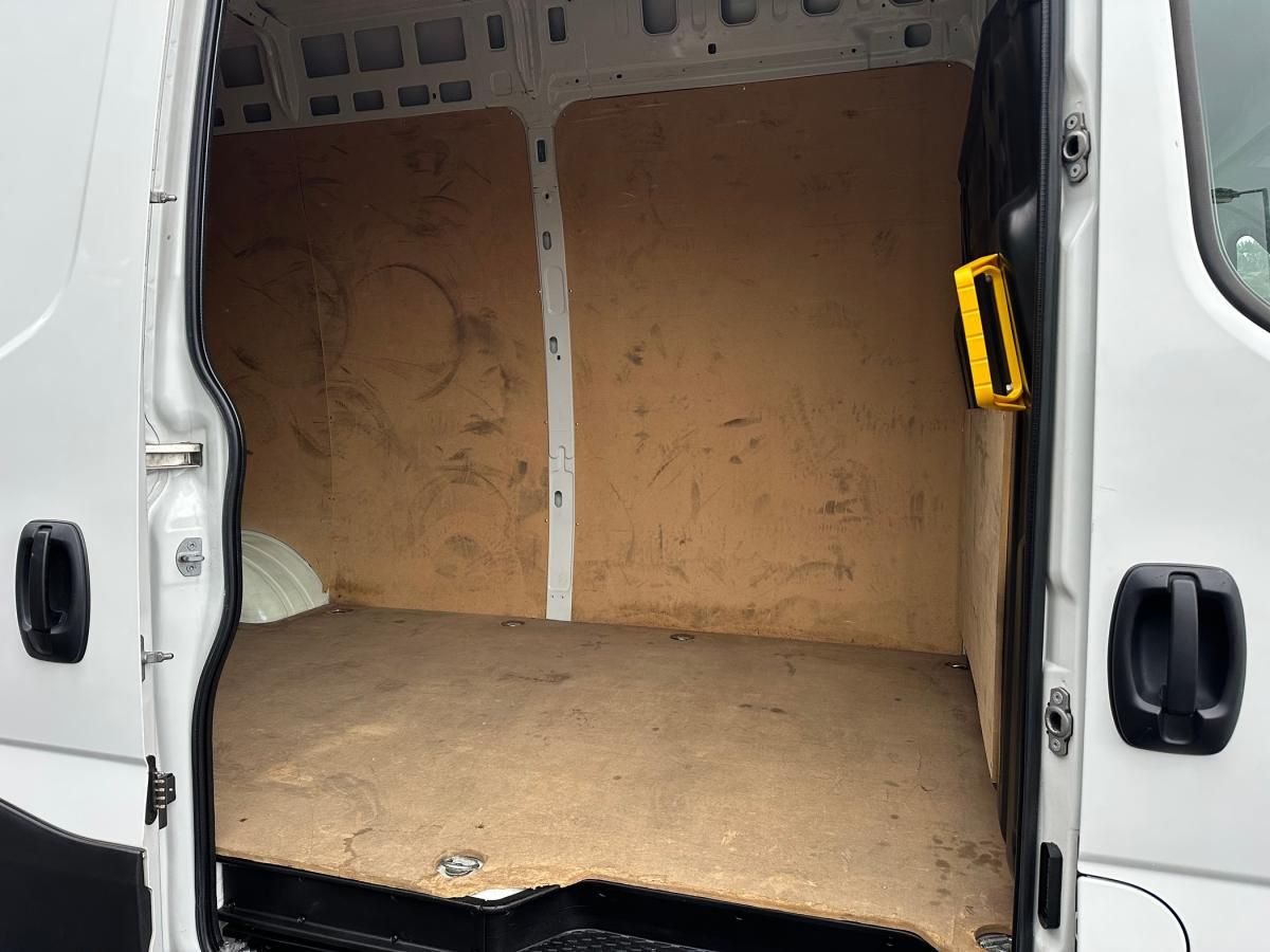 iveco-daily-2023-diesel-2287cc