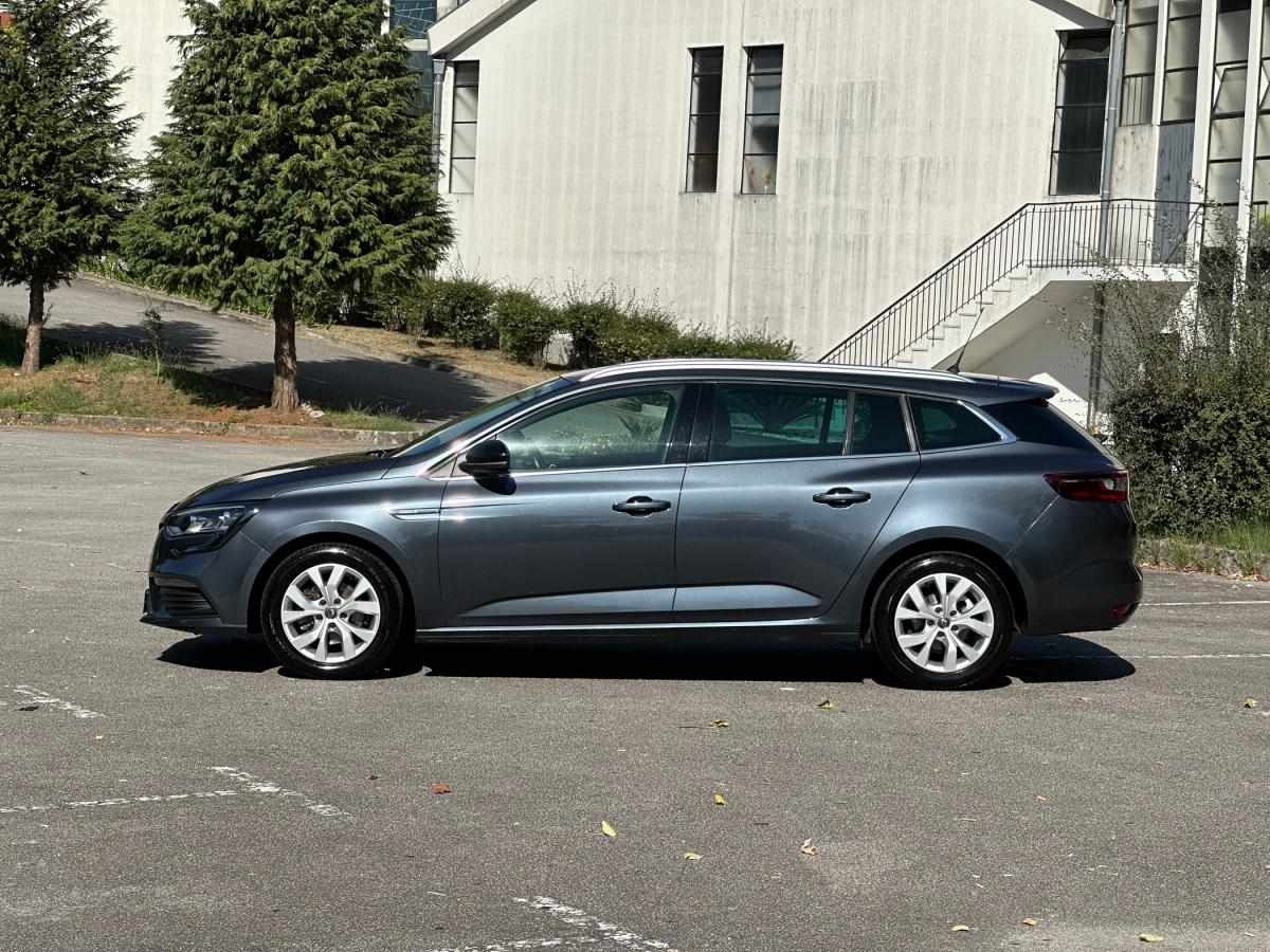 renault-megane-sport-tourer-2019-gasolina-1332cc