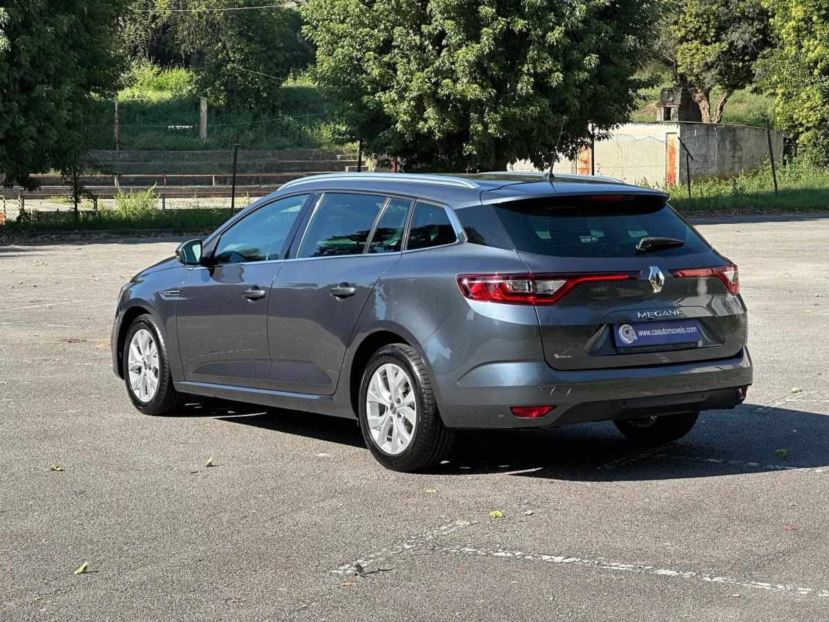 renault-megane-sport-tourer-2019-gasolina-1332cc