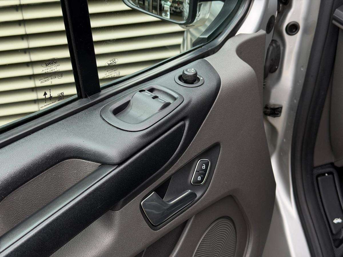 ford-transit-custom-2023-diesel-1995cc