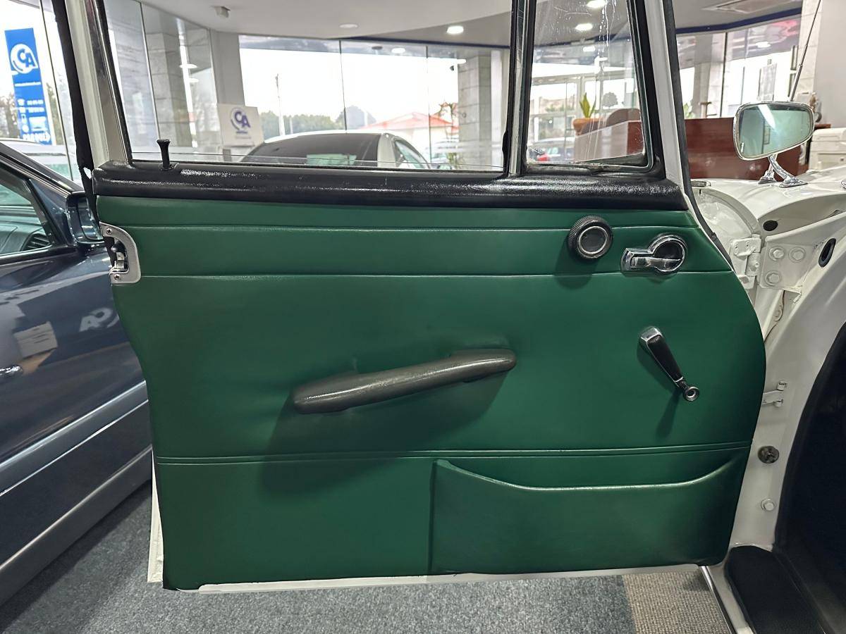 mercedes-benz-200-1967-diesel-1987cc