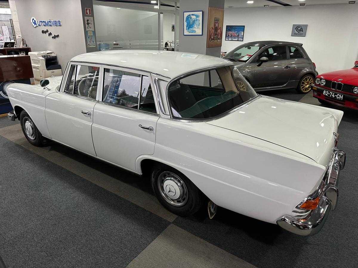 mercedes-benz-200-1967-diesel-1987cc