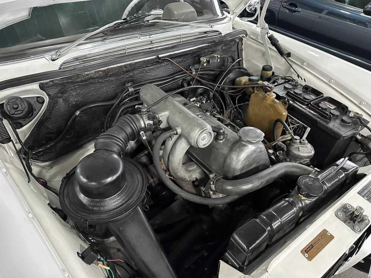 mercedes-benz-200-1967-diesel-1987cc