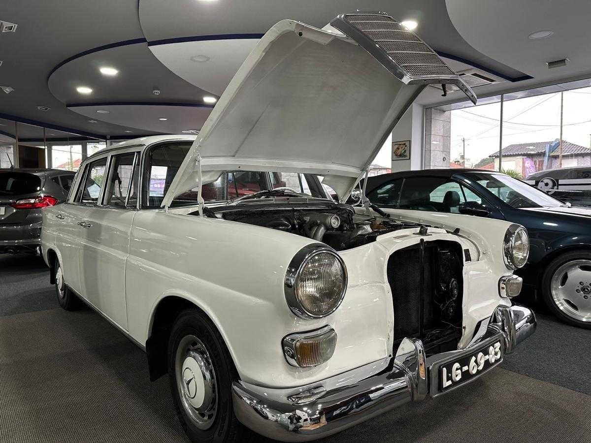 mercedes-benz-200-1967-diesel-1987cc