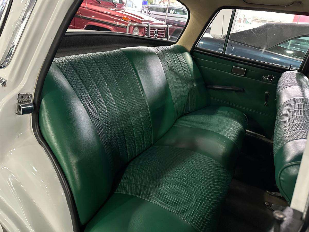 mercedes-benz-200-1967-diesel-1987cc