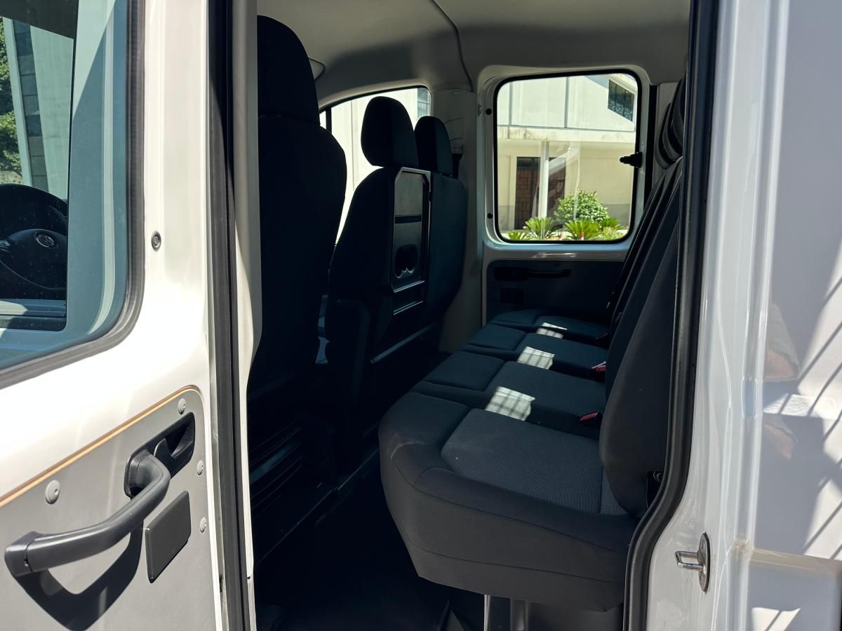 volkswagen-crafter-2022-diesel-1968cc