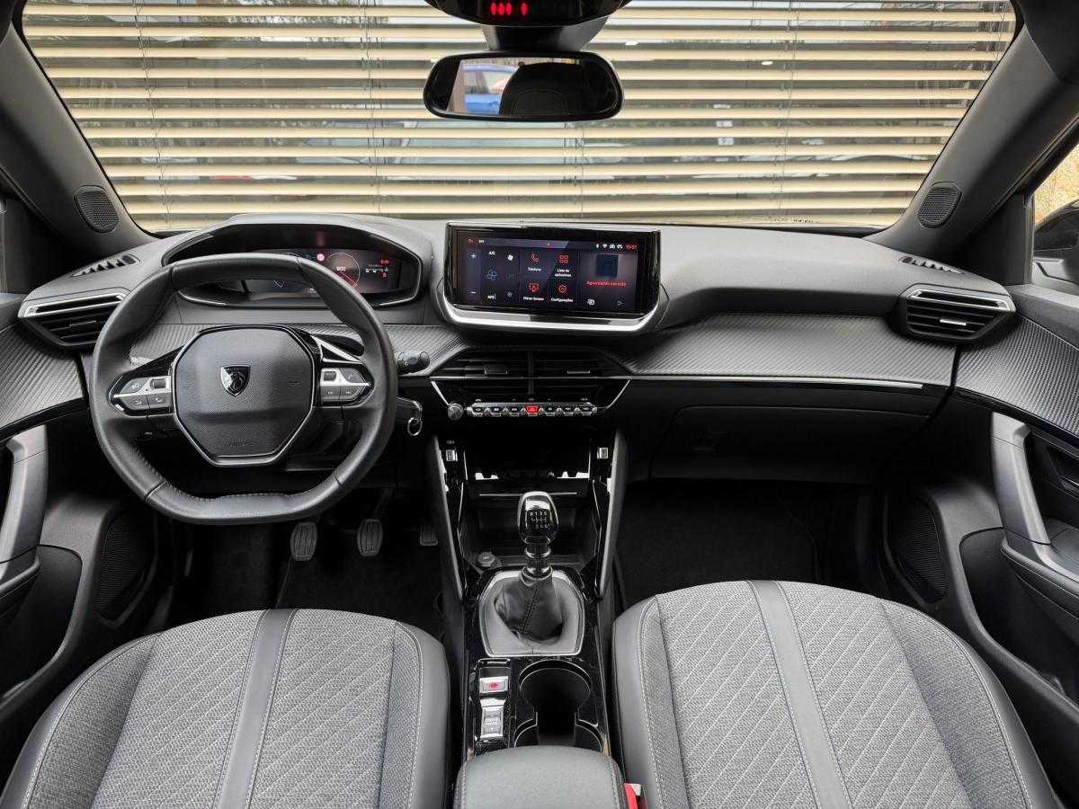 peugeot-2008-2024-gasolina-1199cc