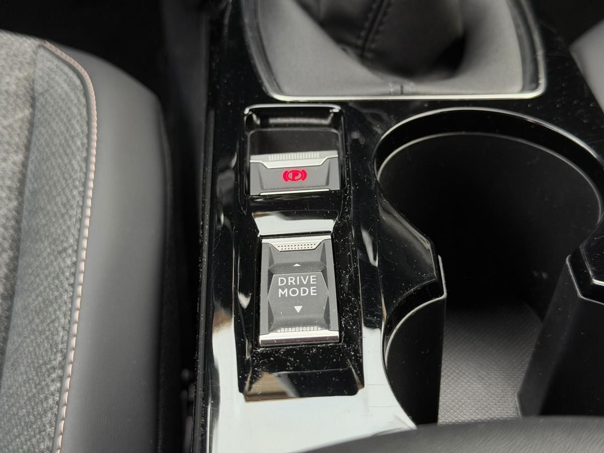 peugeot-2008-2024-gasolina-1199cc