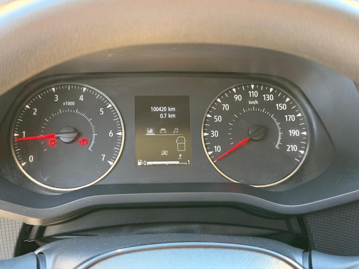 renault-trafic-2023-diesel-1997cc