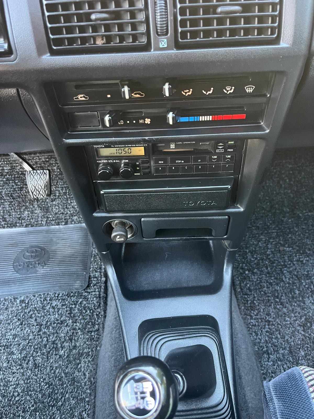 toyota-corolla-1988-gasolina-1587cc