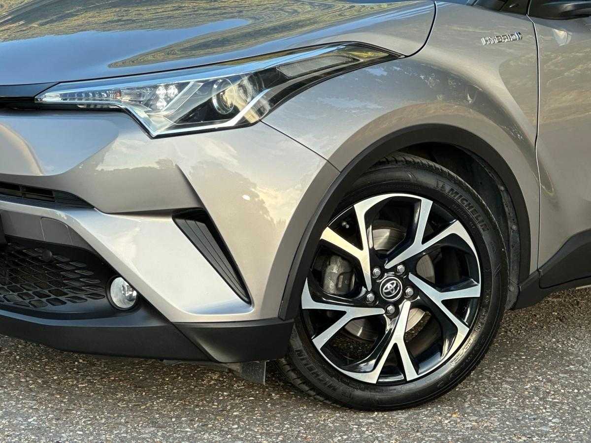 toyota-c-hr-2018-hibrido-a-gasolina-1798cc