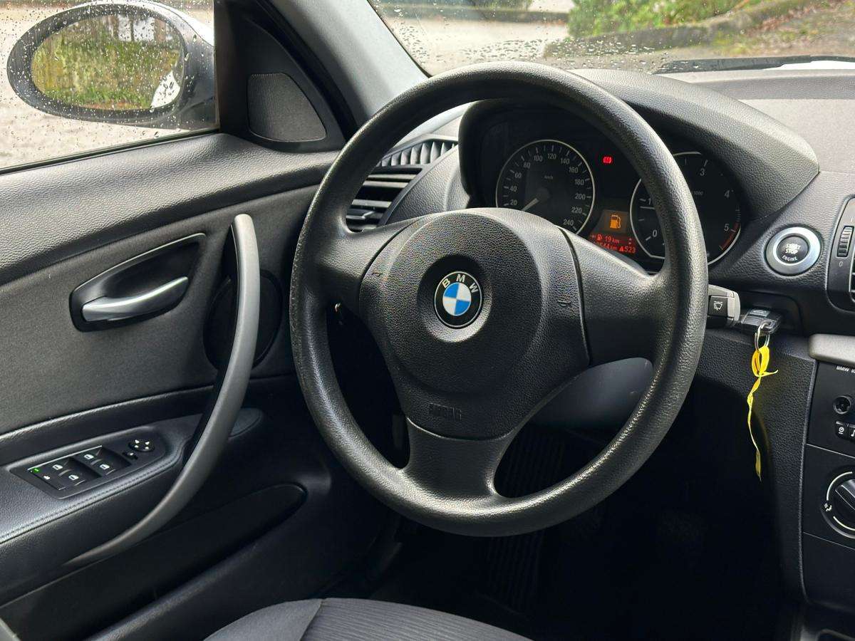 bmw-serie-1-2009-diesel-1995cc