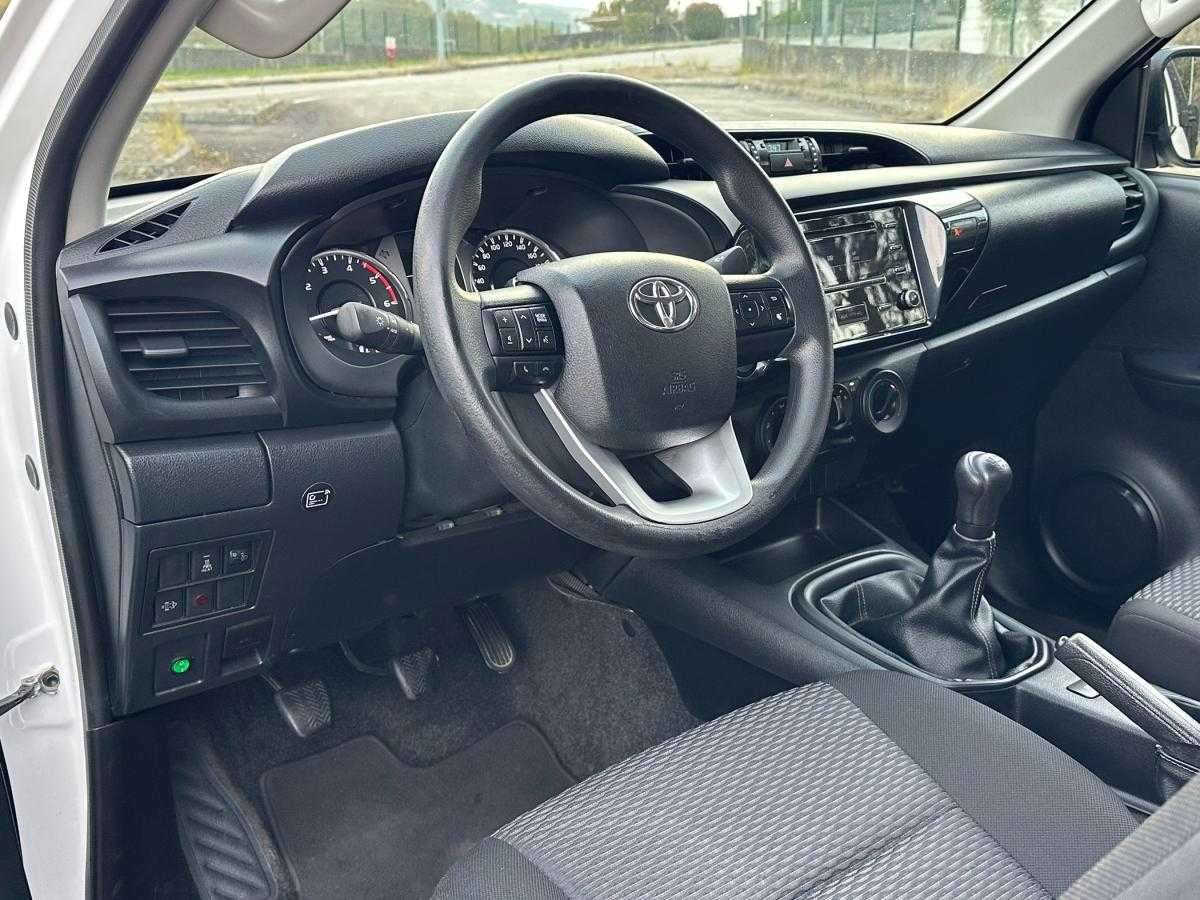 toyota-hilux-2021-diesel-2393cc