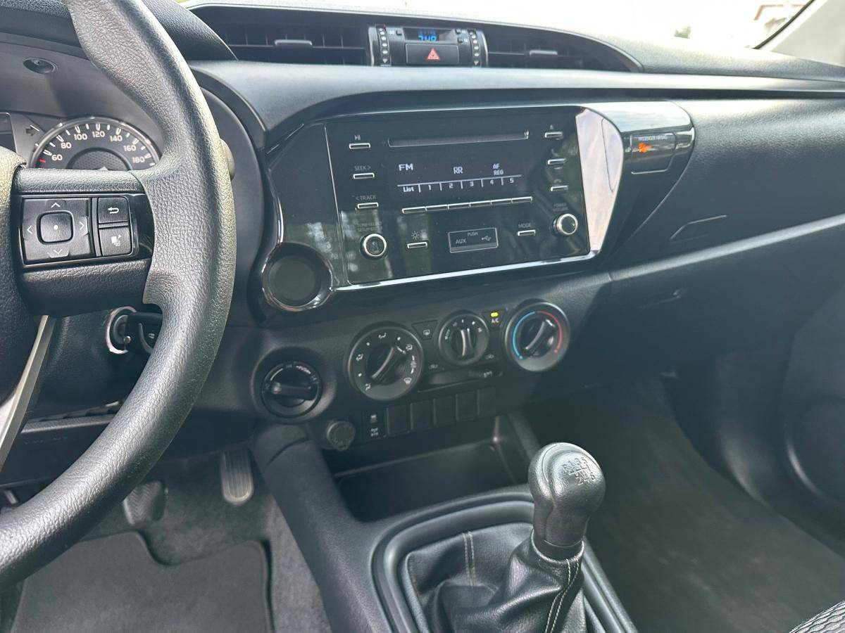 toyota-hilux-2021-diesel-2393cc