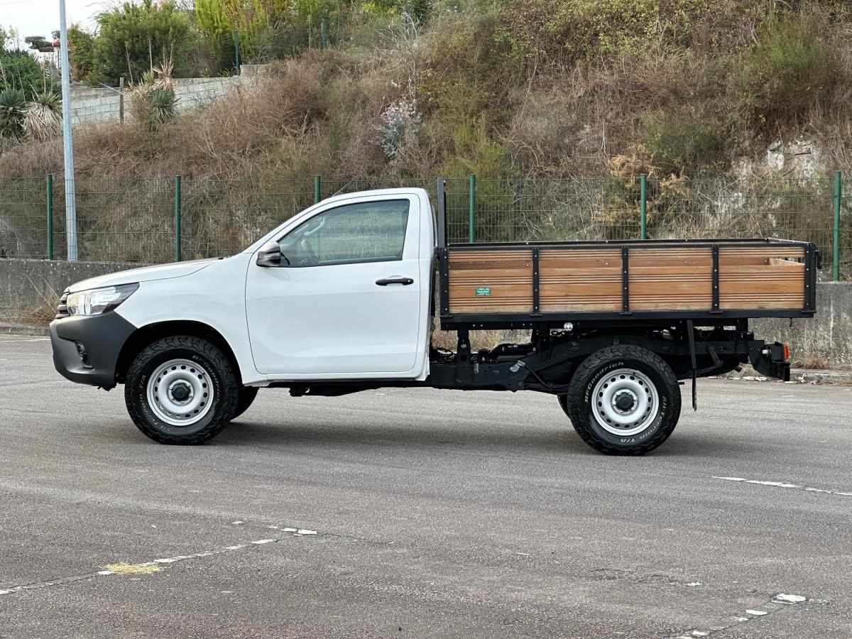 toyota-hilux-2021-diesel-2393cc