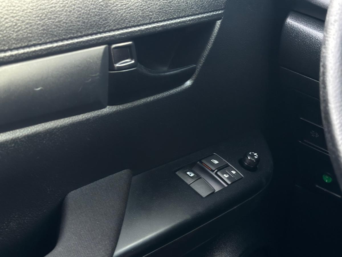 toyota-hilux-2021-diesel-2393cc