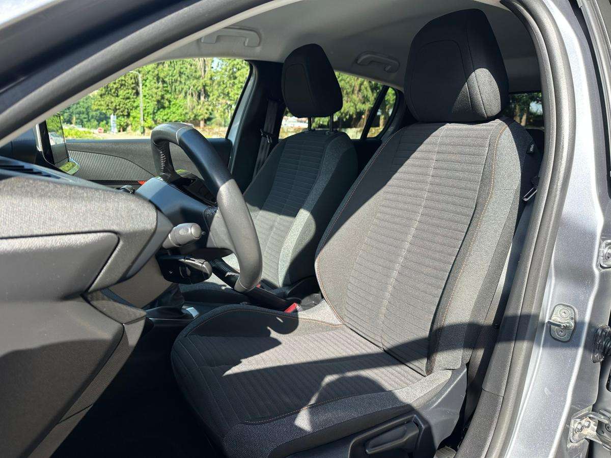 peugeot-208-2023-gasolina-1199cc