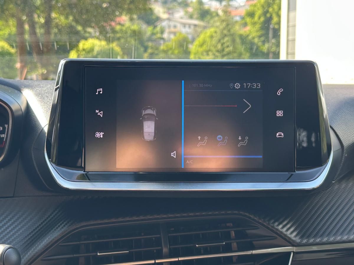 peugeot-208-2023-gasolina-1199cc