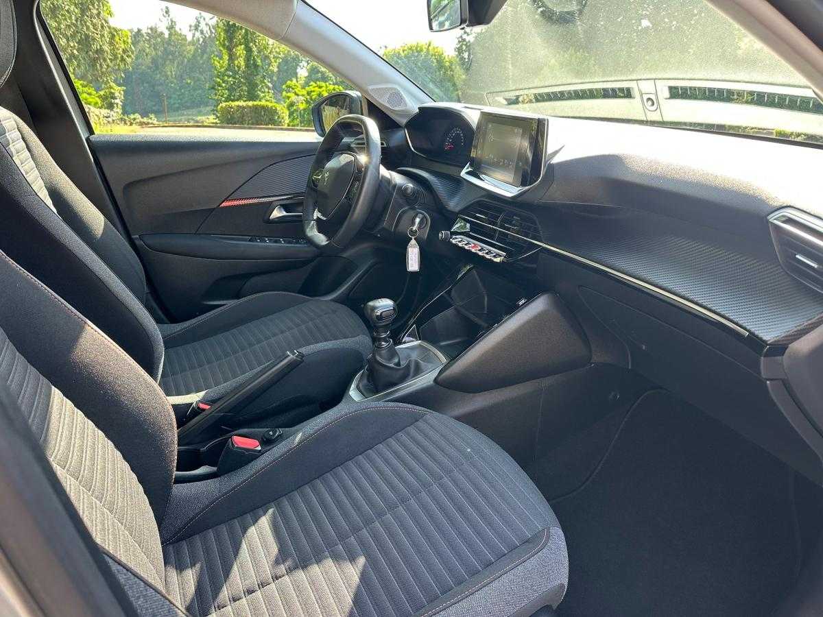 peugeot-208-2023-gasolina-1199cc