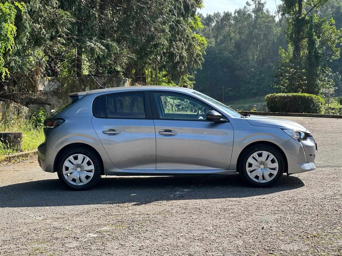 peugeot-208-2023-gasolina-1199cc