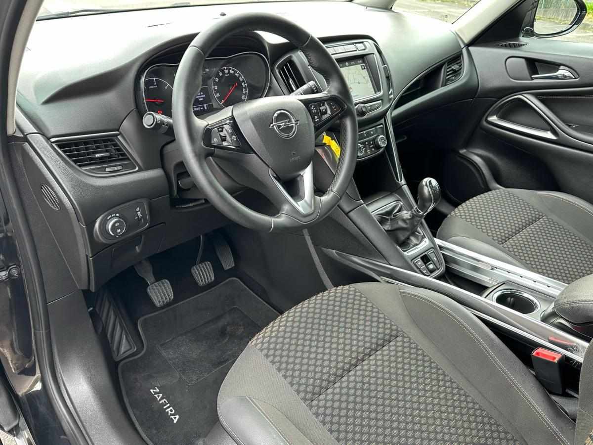 opel-zafira-2018-diesel-1598cc
