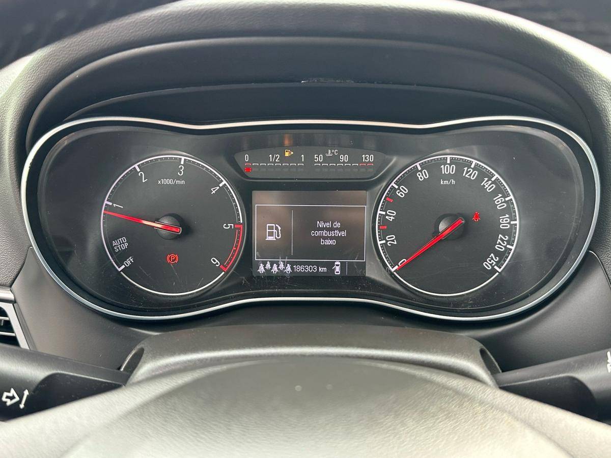 opel-zafira-2018-diesel-1598cc