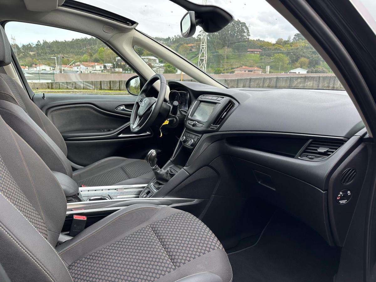 opel-zafira-2018-diesel-1598cc