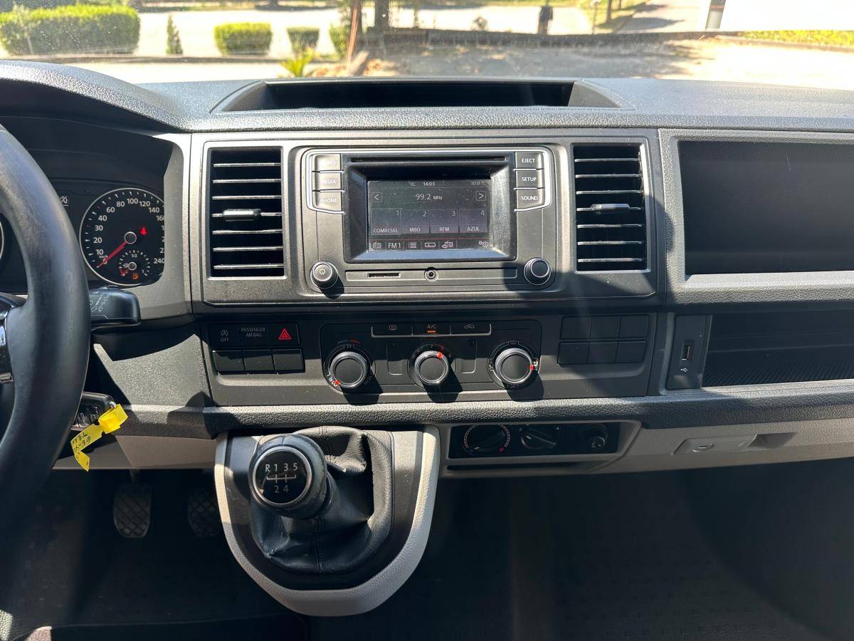 volkswagen-transporter-2019-diesel-1968cc
