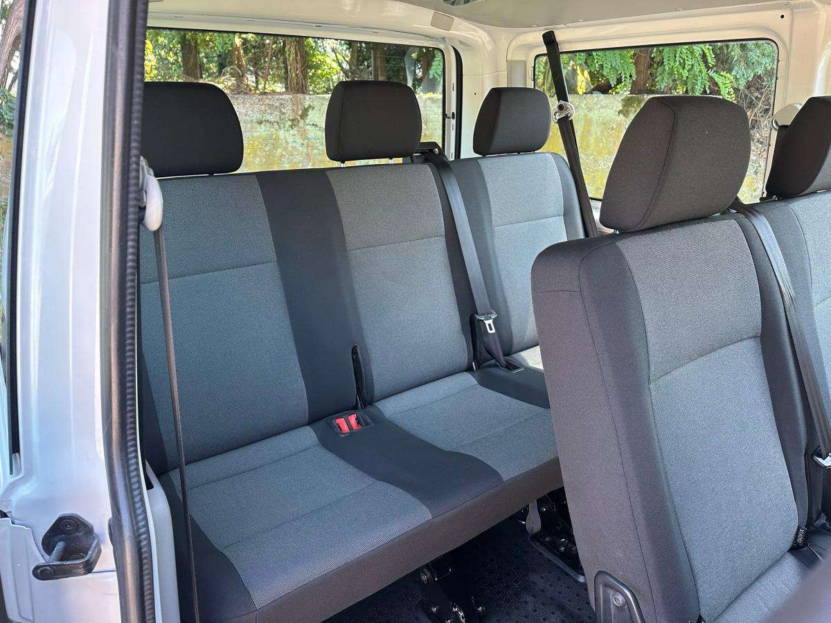 volkswagen-transporter-2019-diesel-1968cc