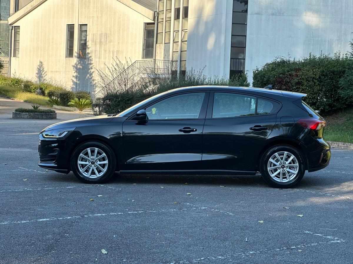 ford-focus-2022-diesel-1499cc