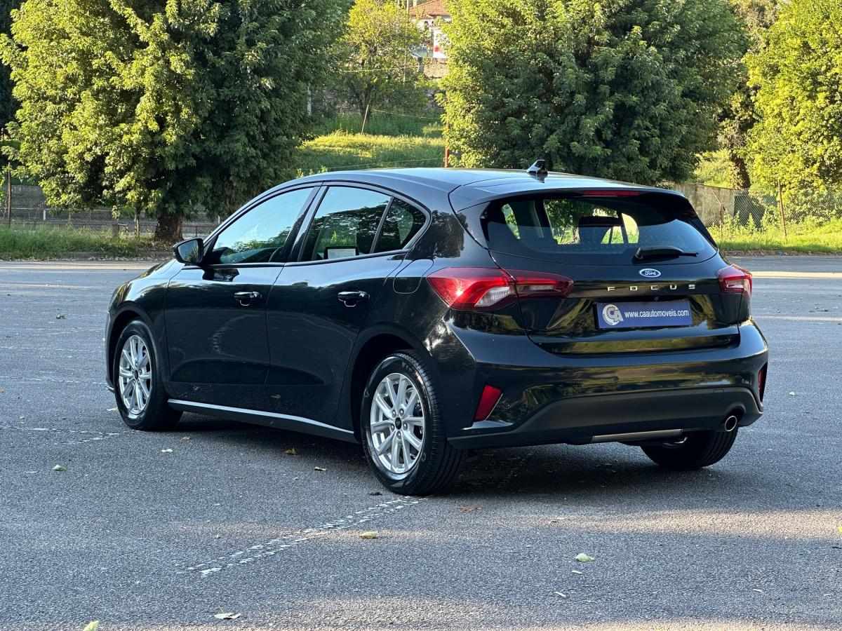ford-focus-2022-diesel-1499cc