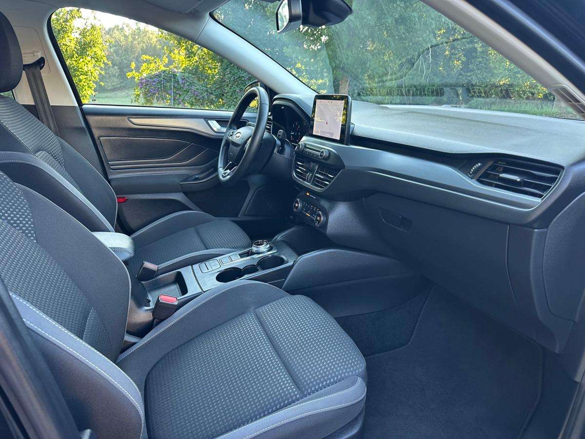 ford-focus-2022-diesel-1499cc