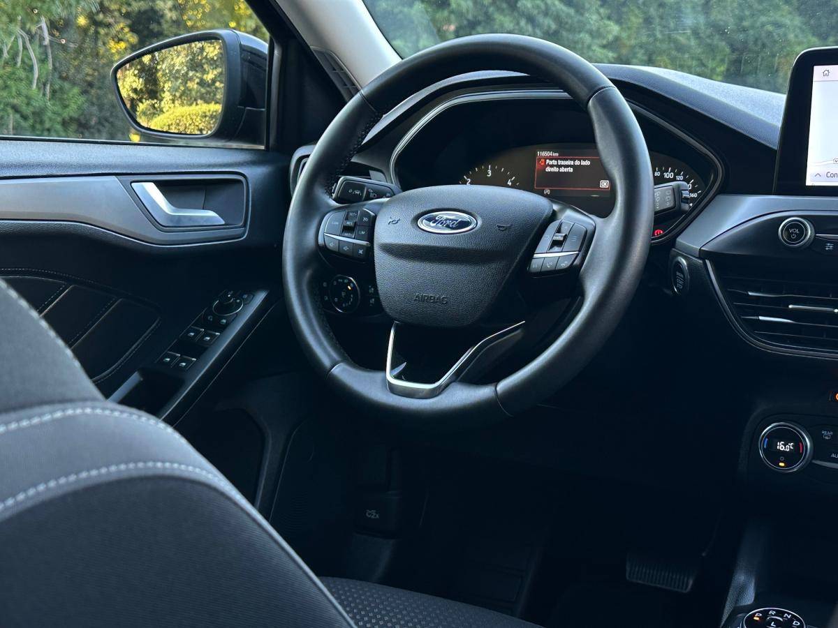 ford-focus-2022-diesel-1499cc
