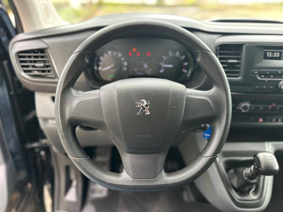 peugeot-expert-2023-diesel-1499cc