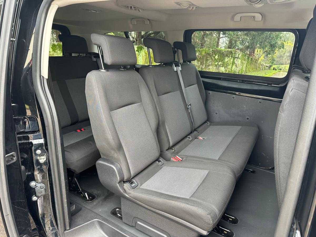 peugeot-expert-2023-diesel-1499cc