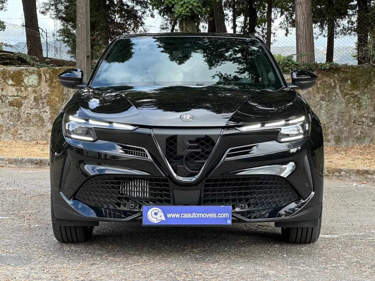 alfa-romeo-junior-2025-hibrido-a-gasolina-1199cc