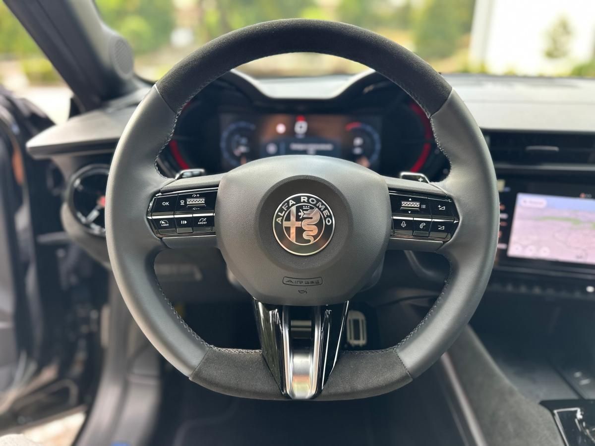 alfa-romeo-junior-2025-hibrido-a-gasolina-1199cc