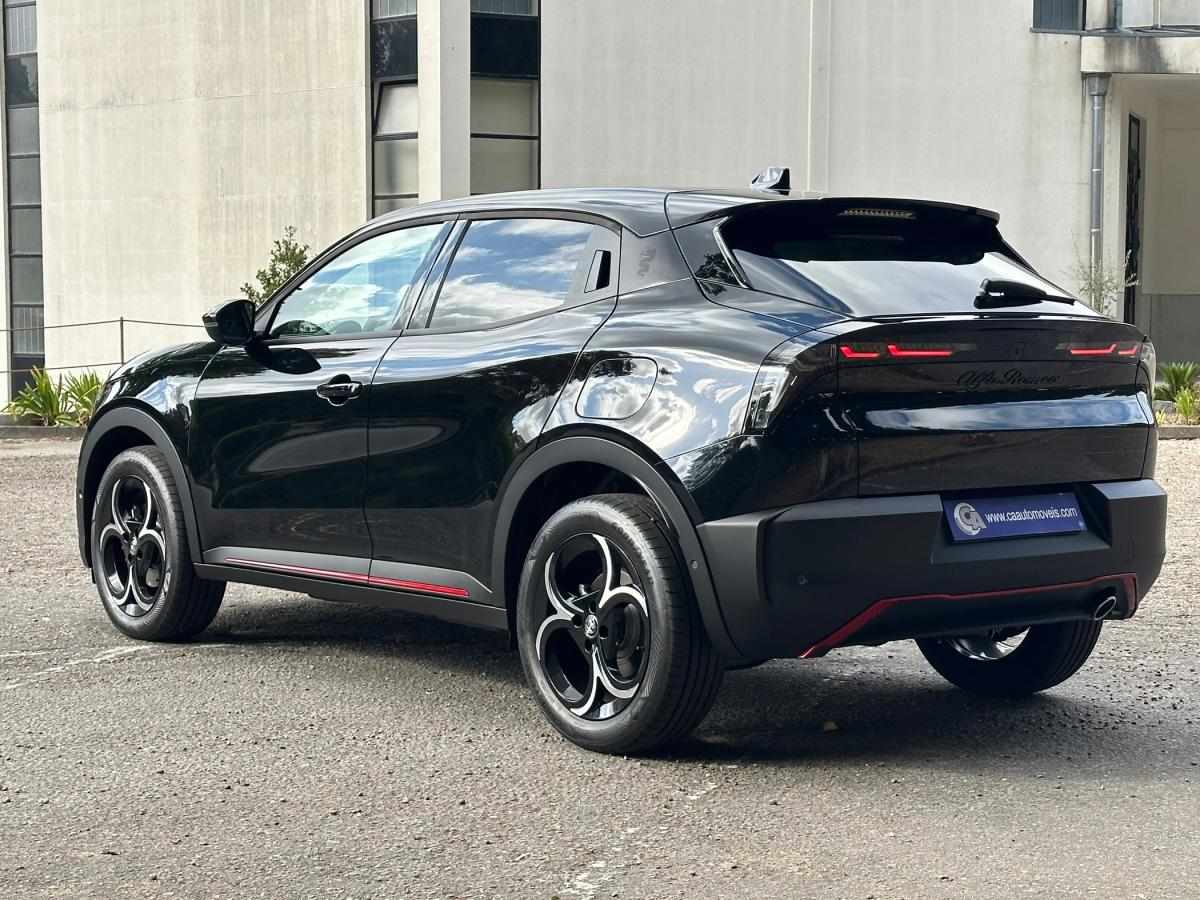 alfa-romeo-junior-2025-hibrido-a-gasolina-1199cc