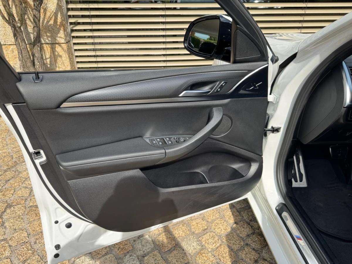 bmw-x4-2022-diesel-1995cc