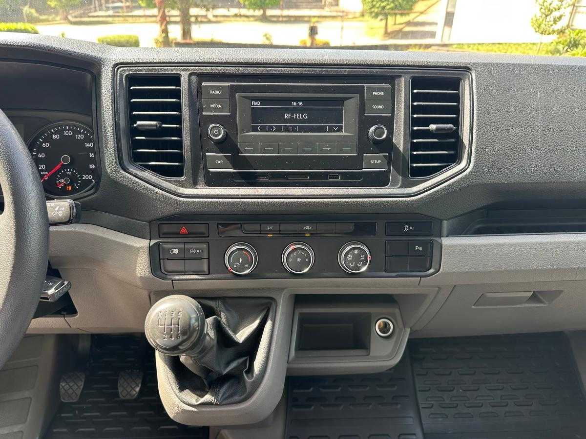 volkswagen-crafter-2022-diesel-1968cc