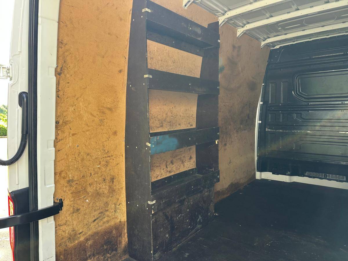 volkswagen-crafter-2022-diesel-1968cc