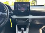 toyota-yaris-2022-hibrido-a-gasolina-1490cc