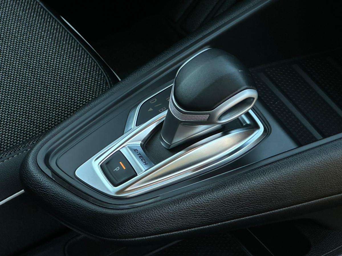 renault-captur-2020-hibrido-a-gasolina-1598cc