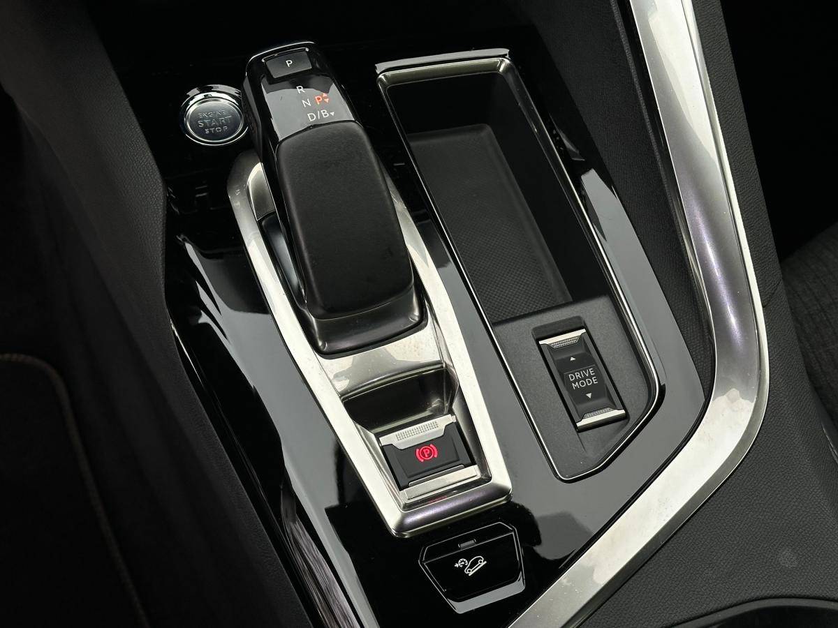 peugeot-3008-2020-hibrido-a-gasolina-1598cc
