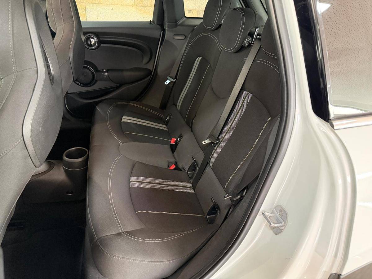 mini-cooper-2018-diesel-1496cc