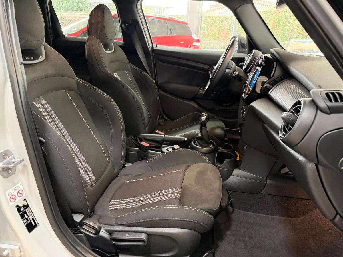 mini-cooper-2018-diesel-1496cc