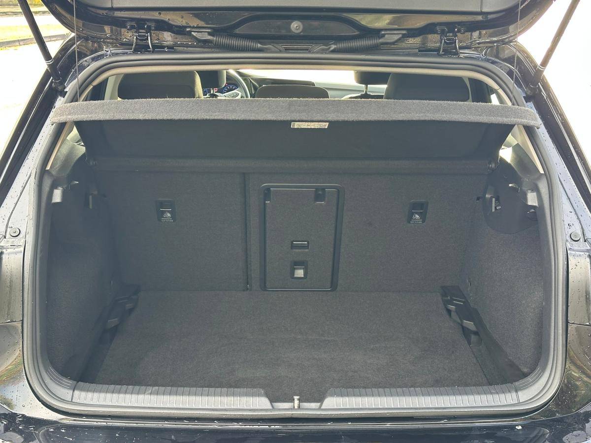 volkswagen-golf-2023-gasolina-999cc